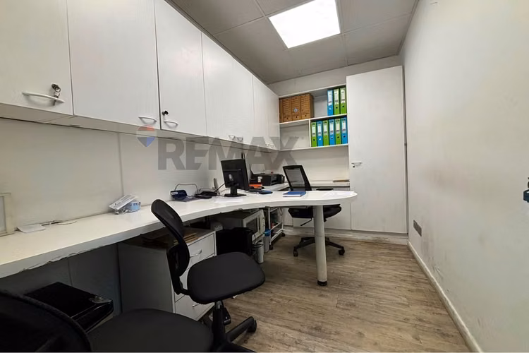 "arriendo consulta dental, paseo huérfanos" - Imagen 5