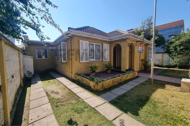 Puente alto. casa amplia en barrio residencial