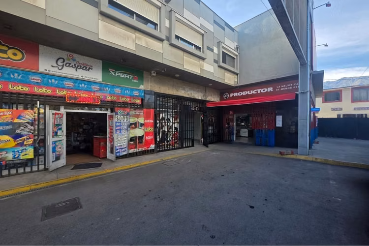 Arriendo comercial  esquina grecia con molineros