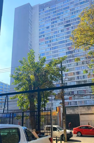 Terreno comercial con contrato de arriendo vigente patio de Food Truck