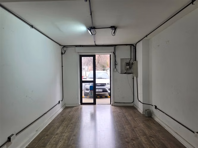 Local Comercial en Arriendo a La Calle Presidente Riesco