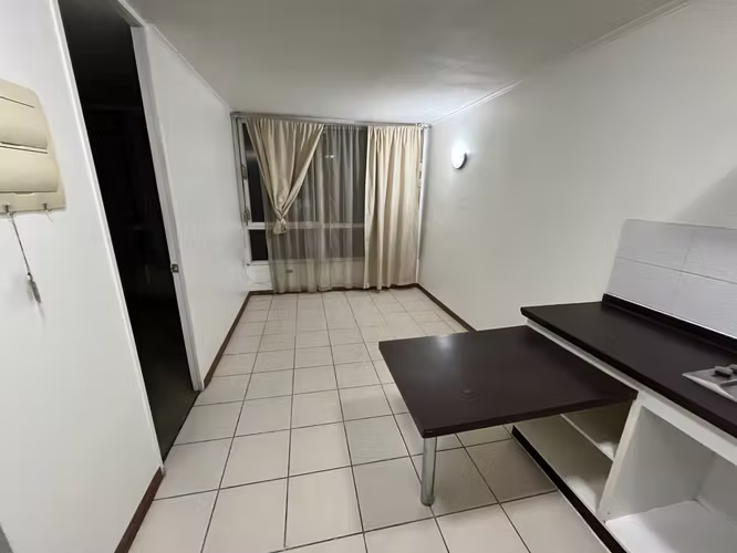 Depto 1D/1B piso 13, sin amoblar, a pasos de Metro Las Rejas – disponible ya
