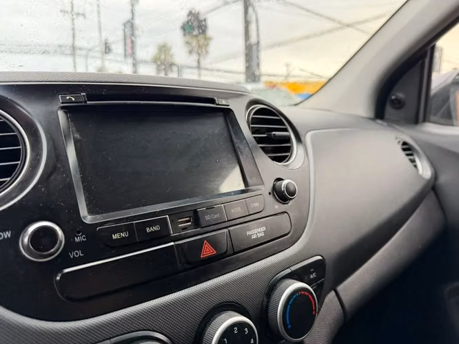 HYUNDAI GRAND I10 2017