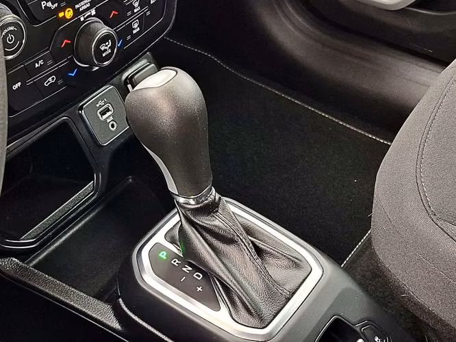 JEEP RENEGADE 2022 - Imagen 20