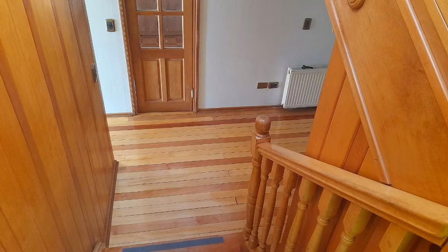 VENDO AMPLIA CASA CON 800 M2 TERRENO SECTOR KRAHMER - Imagen 17