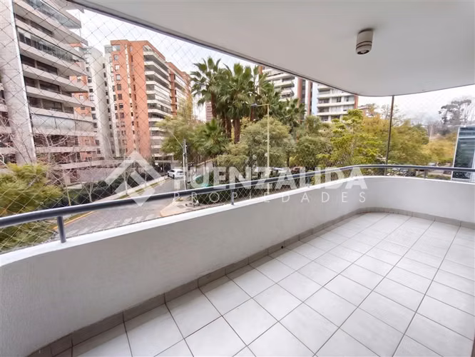 Departamento en venta de 4d 3b - Metro Manquehue