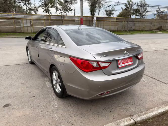 Hyundai Sonata 2012
