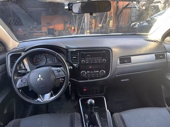 Mitsubishi Outlander 2.0 MT 2017