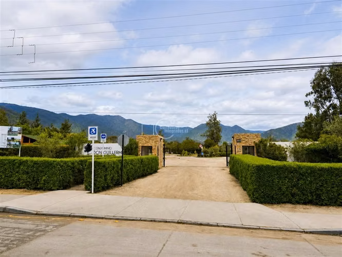 Atractivo sitio Condominio 578 m2 muy cerca Plaza Olmue ED