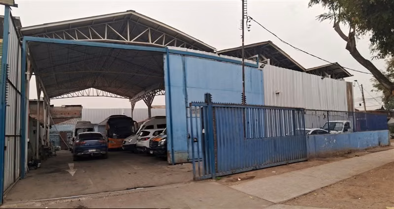 ARRIENDO GALPÓN PARA TALLERES 600M2 DORSAL-RECOLETA