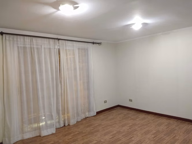 Se vende casa excelentes condiciones, villa los jardines Quilicura
