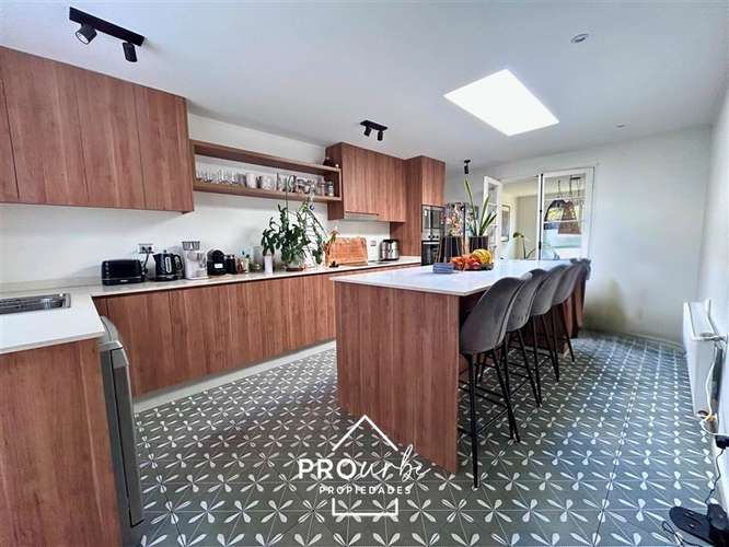 Casa en venta de 3 dorm. en Las Condes - Imagen 2