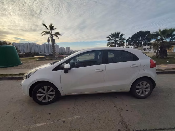 Vendo Kia rio 5