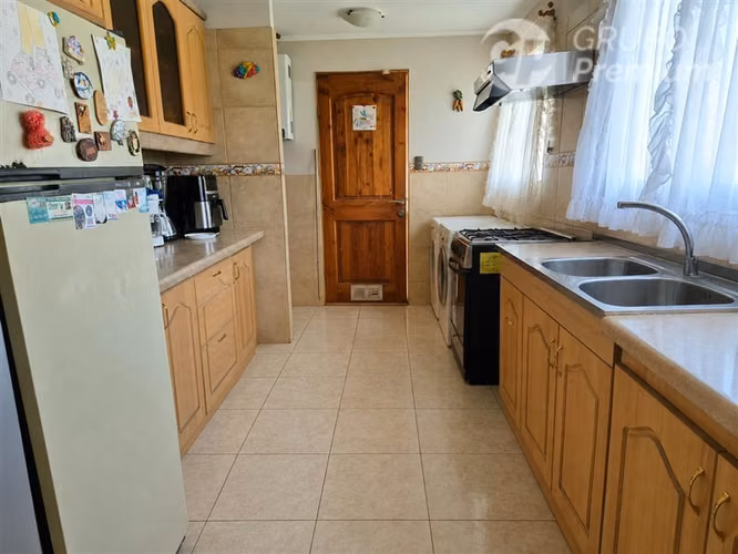 Gran Parcela Terreno 5.521 con 2 Casas 7D+4B 217mt útiles - Imagen 3