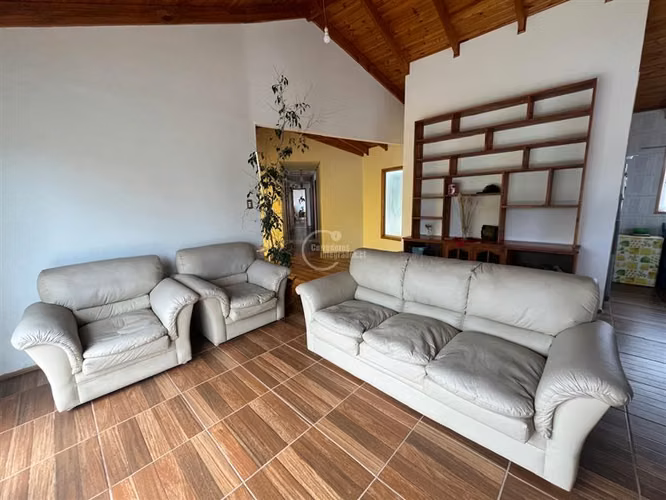 Casa en venta de 5 dorm. en San Antonio