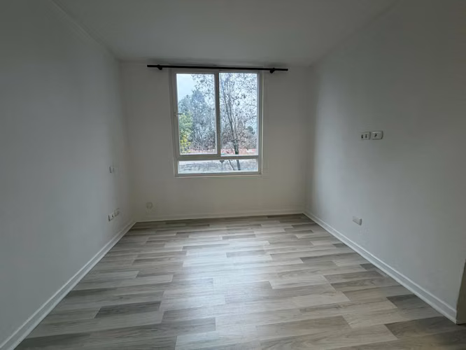 EN ARRIENDO DEPARTAMENTO 2D 2B CONDOMINIO PARQUE LOS ENCINOS