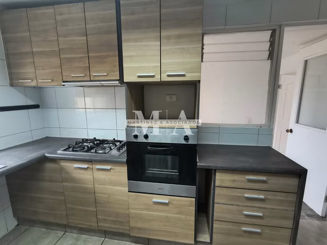Arrienda casa 4D 3B en Laguna Los Cóndores San Bernardo