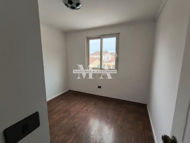 Arrienda casa 4D 3B en Laguna Los Cóndores San Bernardo