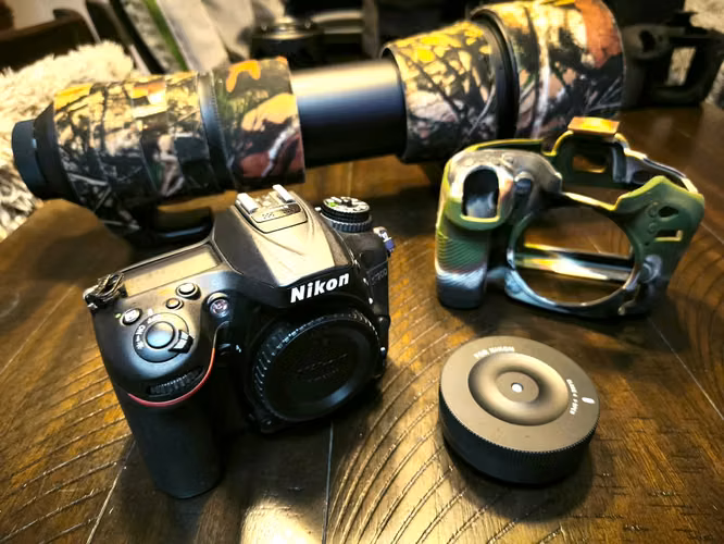 KIT FOTOGRÁFICO NIKON D7200 + 3 LENTES + FLASH + TRÍPODE + BOLSO PRO Y ACCESORIOS