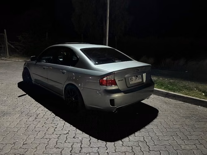 Se Vende Subaru Legacy 2.0R