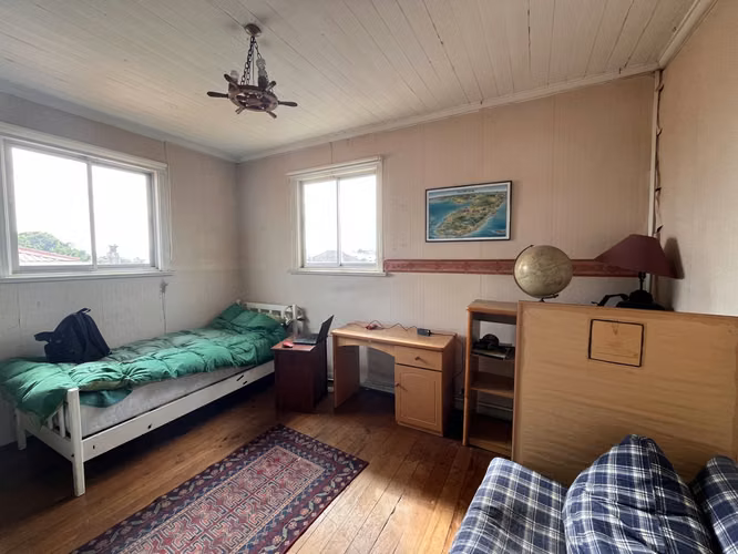 Casa 371 m2 útiles, 5 dormitorios, Agua Santa