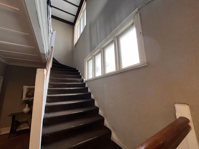 Casa 371 m2 útiles, 5 dormitorios, Agua Santa