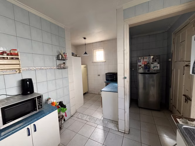 Casa 371 m2 útiles, 5 dormitorios, Agua Santa