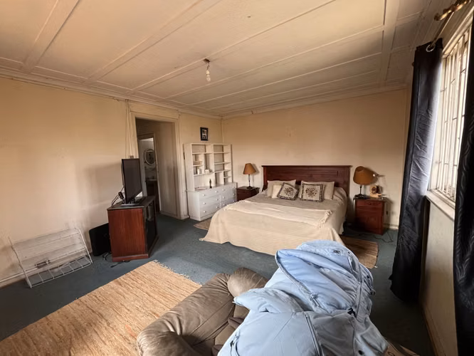 Casa 371 m2 útiles, 5 dormitorios, Agua Santa