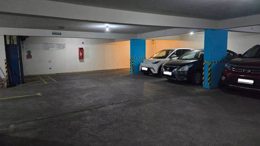 Estacionamiento Santa Rosa/Alameda