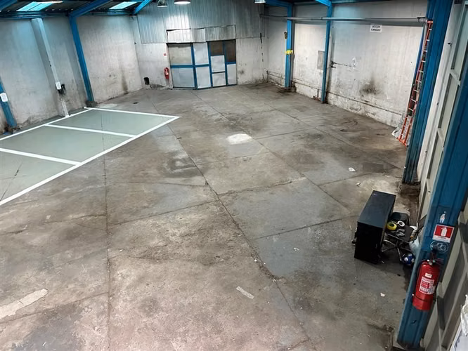 EN VENTA BODEGA COMERCIAL 580 M2 P.AGUIRRE CERDA.