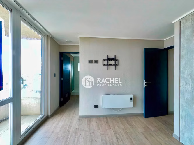 ARRIENDO DEPARTAMENTO SEMINUEVO 2 DORMITORIOS CON ESTACIONAMIENTO