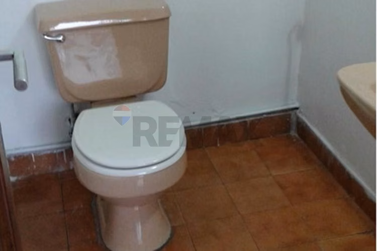 Amplia oficina  ubicación estratégica de negocio! - Imagen 7