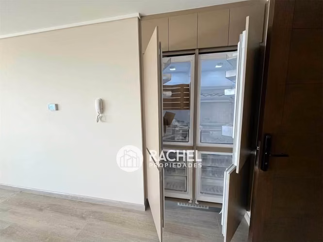 SE ARRIENDA INCREIBLE PENTHOUSE EN EXCLUSIVO EDIFICIO PONTEVEDRA-Sector Portal de la Frontera