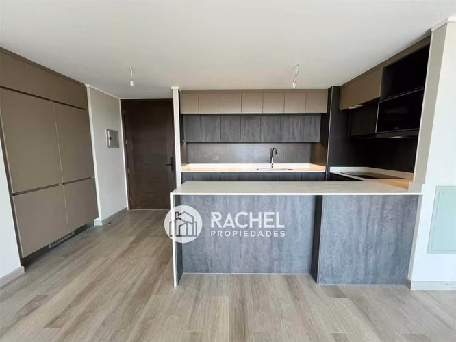 SE ARRIENDA INCREIBLE PENTHOUSE EN EXCLUSIVO EDIFICIO PONTEVEDRA-Sector Portal de la Frontera