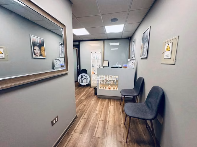 EN ARRIENDO BOX DE ATENCIÓN MÉDICA, ESTÉTICA O PROFESIONAL EDIFICIO UNO K - TEMUCO