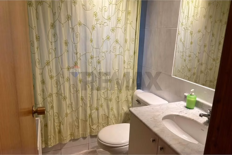 Arriendo diario casa a orillas del lago