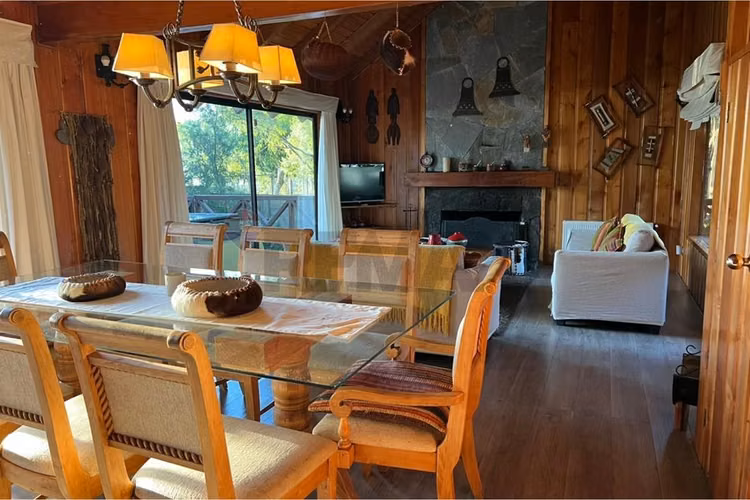 Arriendo diario casa a orillas del lago