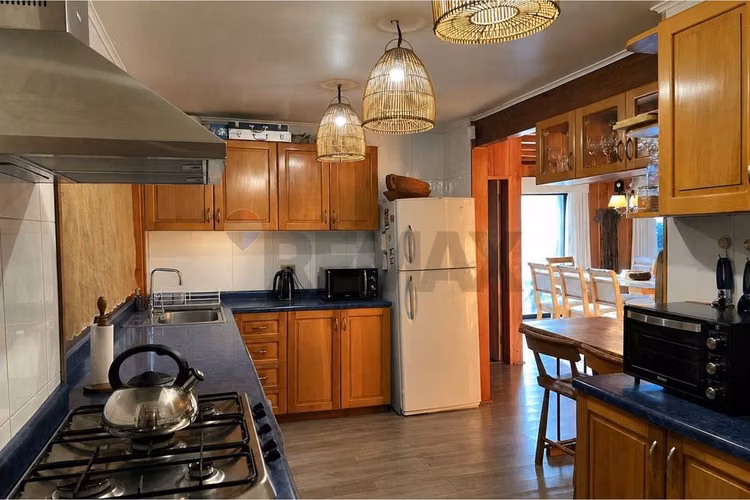Arriendo diario casa a orillas del lago