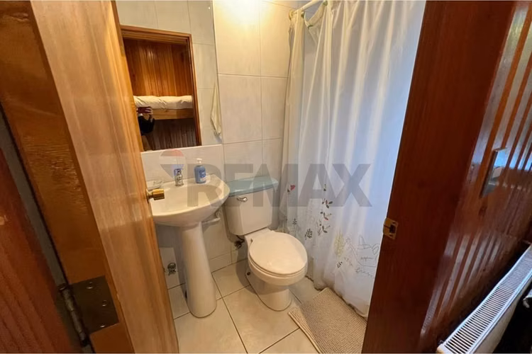 Arriendo diario casa a orillas del lago