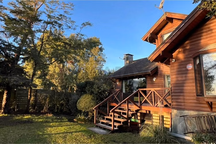 Arriendo diario casa a orillas del lago