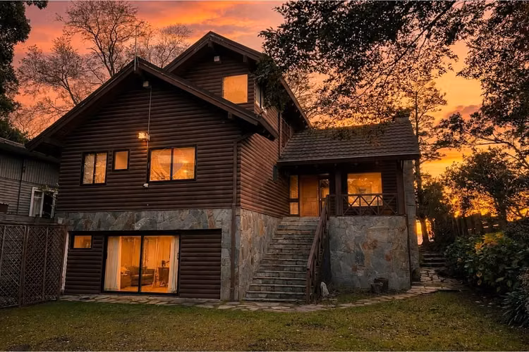 Arriendo diario casa a orillas del lago