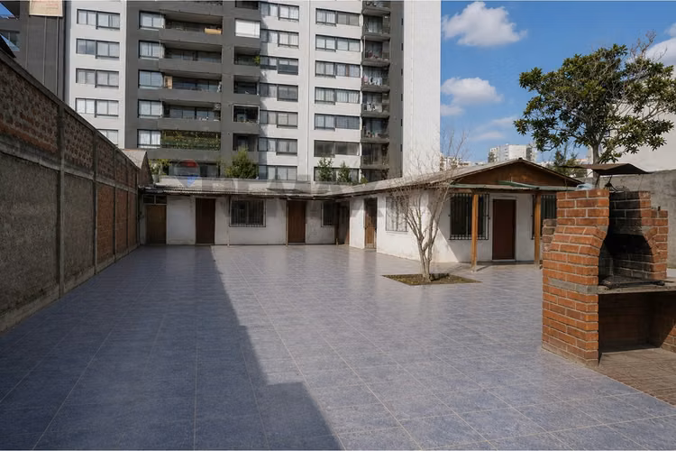 Casa con gran terreno 706 m2 en la cisterna - Imagen 14