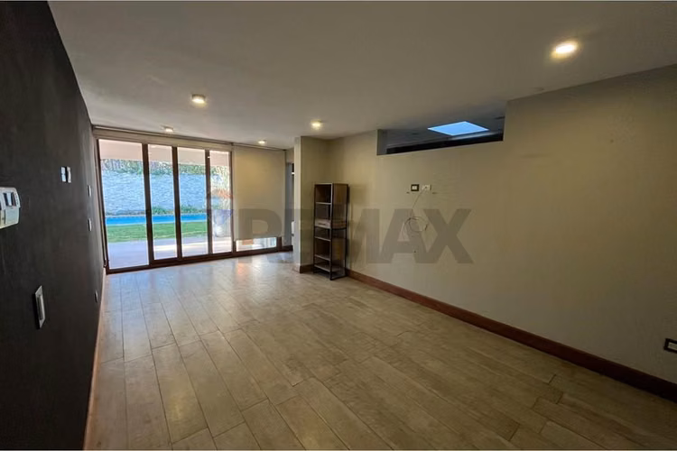 Se vende casa en jardin esmeralda las rastras