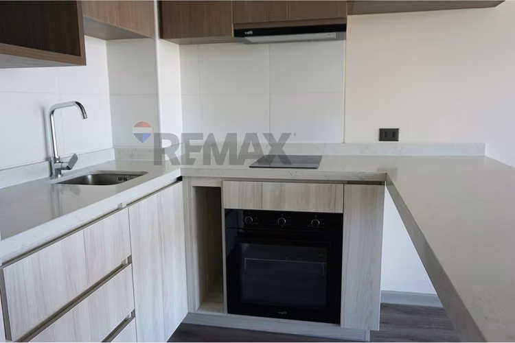 Arriendo depto. a 2 cuadras metro valdovinos