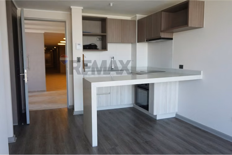 Arriendo depto. a 2 cuadras metro valdovinos