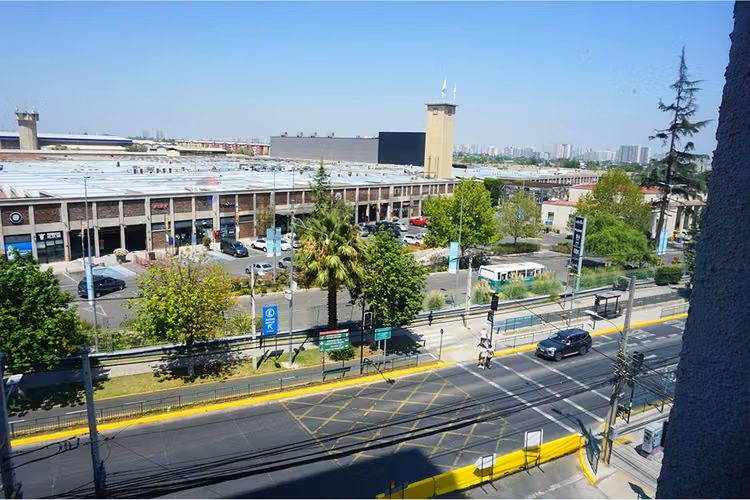 Arriendo depto. a 2 cuadras metro valdovinos