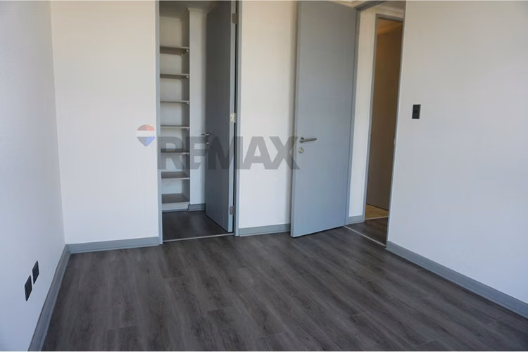 Arriendo depto. a 2 cuadras metro valdovinos