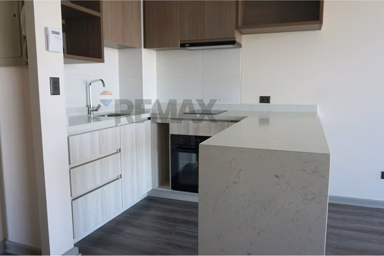 Arriendo depto. a 2 cuadras metro valdovinos