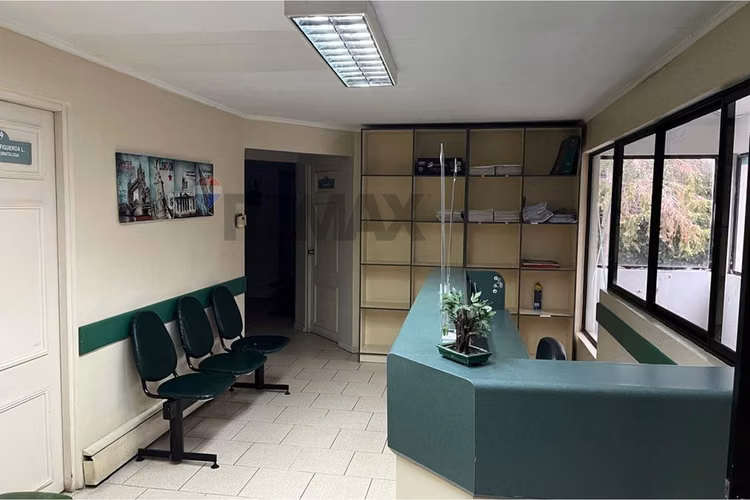 Se arrienda piso 2 clinica intermedica talca