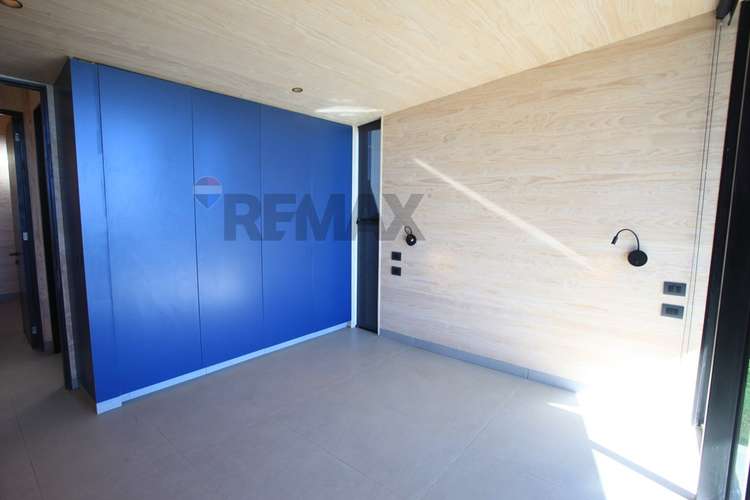 Casa estilo moderno en punta de lobos - Imagen 13